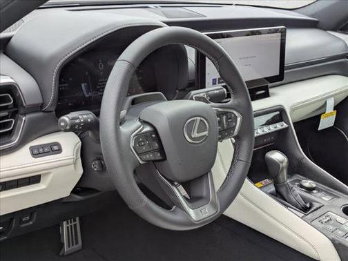 Wind 2026 Lexus IS 350 Base
