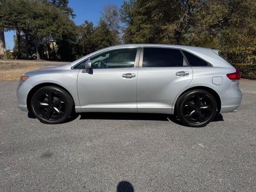 2011 Toyota Venza Base