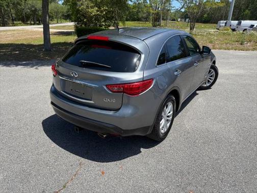 2017 INFINITI QX70 Base