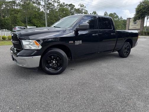 2019 RAM 1500 SLT