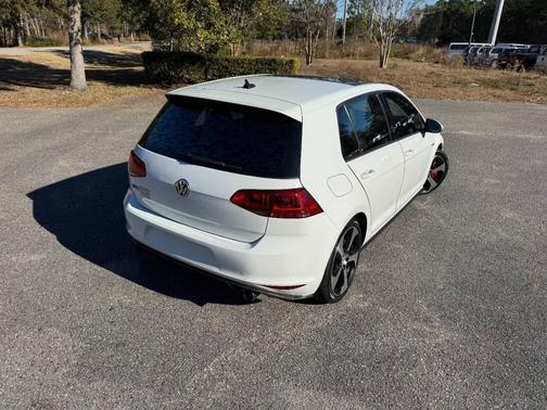 2017 Volkswagen Golf GTI 2.0T S 4-Door