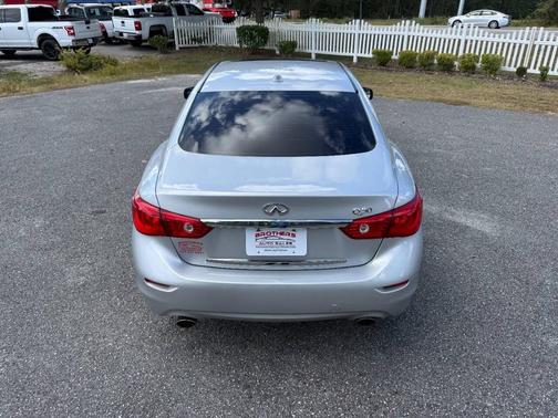 2015 INFINITI Q50 Premium