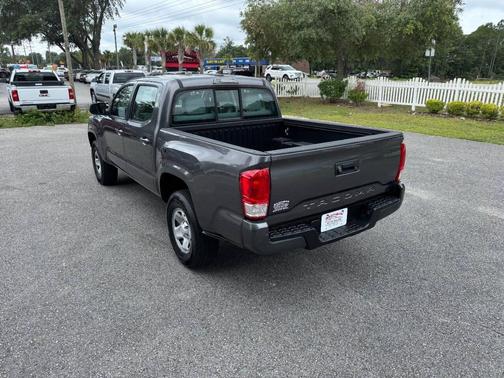 2017 Toyota Tacoma SR