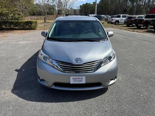 2013 Toyota Sienna XLE