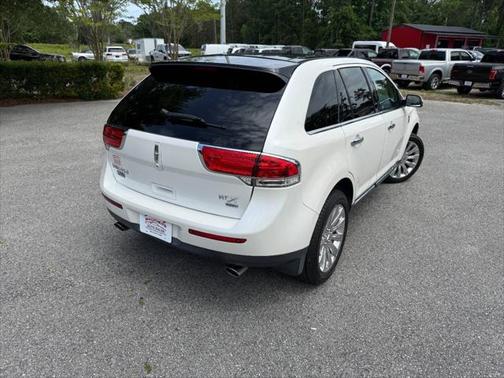 2015 Lincoln MKX Base