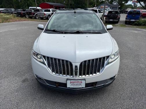 2015 Lincoln MKX Base