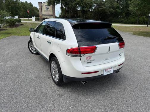 2015 Lincoln MKX Base