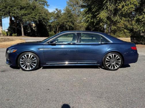 2017 Lincoln Continental Reserve