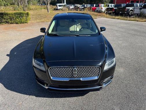 2017 Lincoln Continental Select