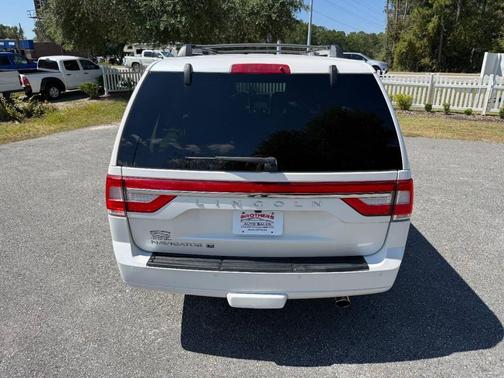 2017 Lincoln Navigator Select
