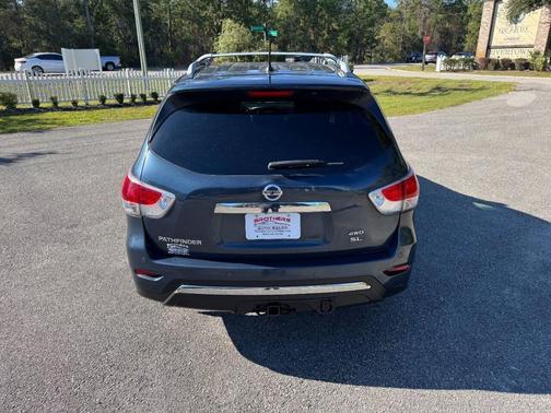 2013 Nissan Pathfinder SL