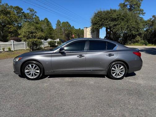 2014 INFINITI Q50 Base