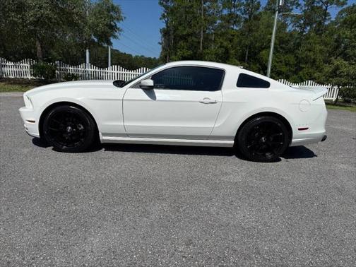2013 Ford Mustang V6 Premium
