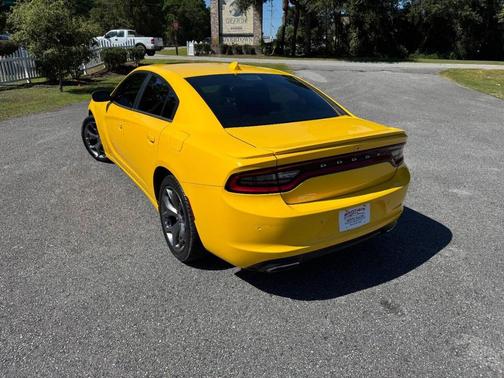 2017 Dodge Charger SXT