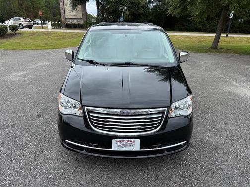2015 Chrysler Town & Country Touring-L