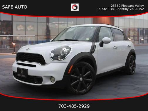 Light White 2012 MINI Cooper S Countryman Base