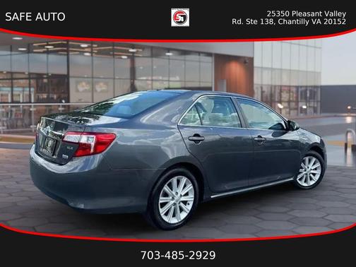 Gray 2012 Toyota Camry Hybrid XLE