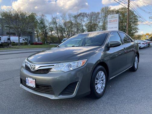 Cypress Pearl 2014 Toyota Camry LE