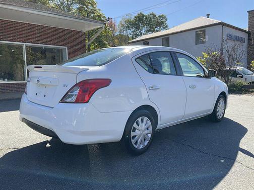 2017 Nissan Versa 1.6 SV