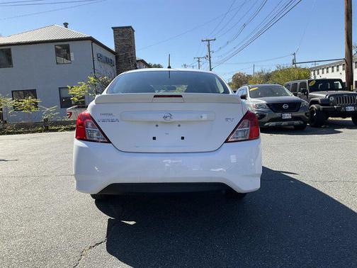 2017 Nissan Versa 1.6 SV