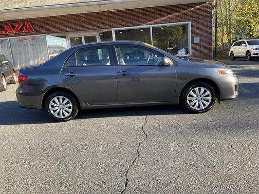 2012 Toyota Corolla LE