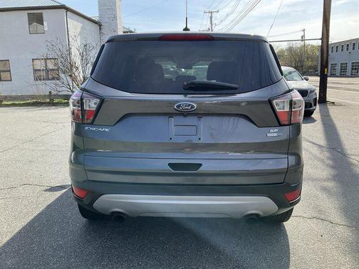 Magnetic 2017 Ford Escape SE