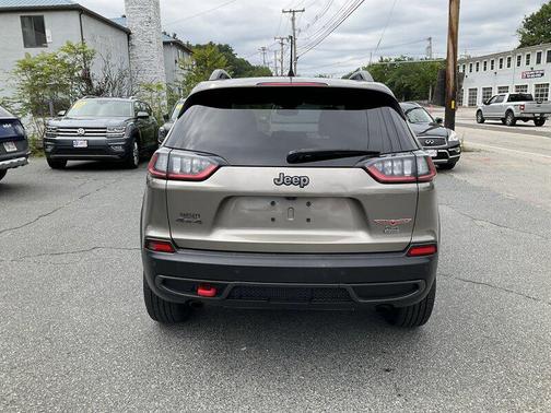 Light Brownstone Pearlcoat 2021 Jeep Cherokee Trailhawk