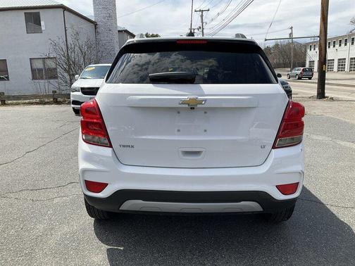 Summit White 2020 Chevrolet Trax LT