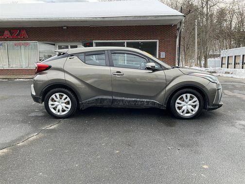 2021 Toyota C-HR LE