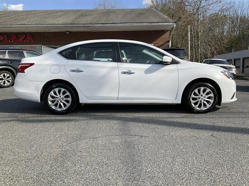 Aspen White 2019 Nissan Sentra SV