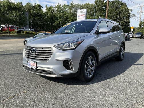 2017 Hyundai SANTA FE SE