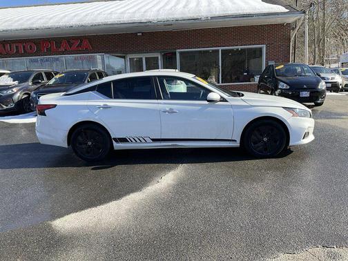 2022 Nissan Altima S FWD