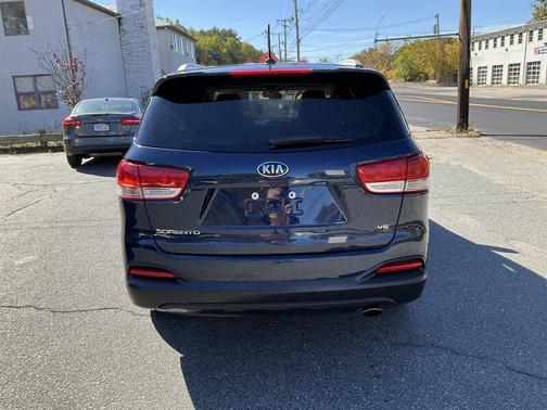 Blaze Blue 2017 Kia Sorento LX