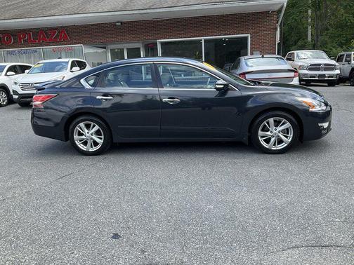 Gun Metallic 2015 Nissan Altima 2.5 SL