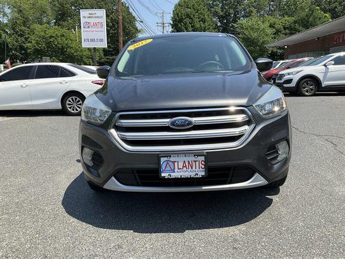 Magnetic 2017 Ford Escape SE
