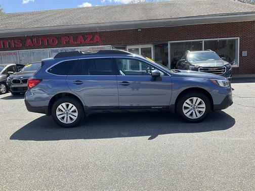 Twilight Blue Metallic 2018 Subaru Outback 2.5i Premium