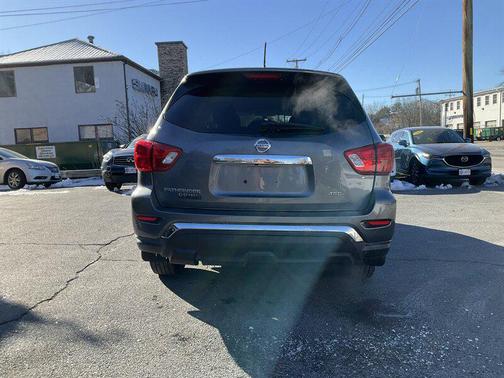 2018 Nissan Pathfinder S