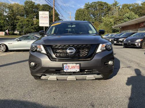 2019 Nissan Pathfinder SL