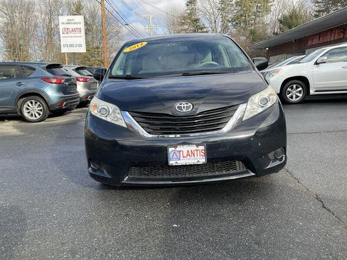 2014 Toyota Sienna LE