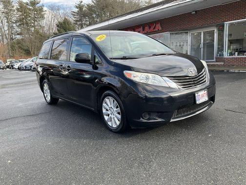 2014 Toyota Sienna LE