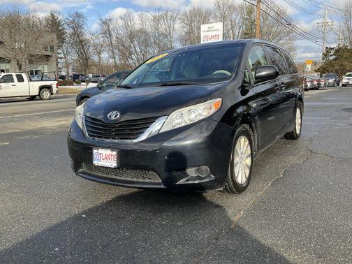 2014 Toyota Sienna LE