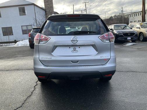 2015 Nissan Rogue SV