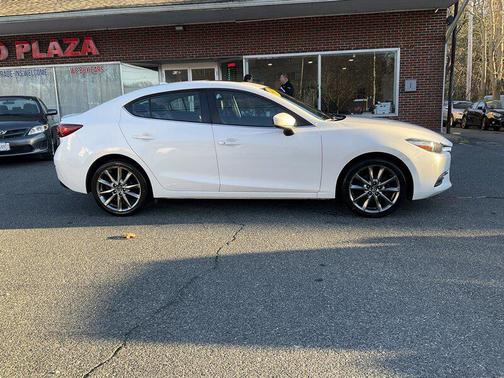 2018 Mazda Mazda3 Touring