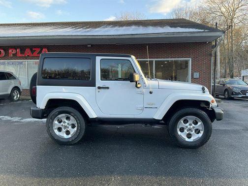 2014 Jeep Wrangler Sahara