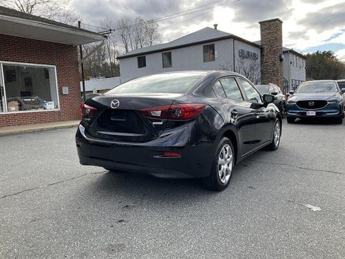 2015 Mazda Mazda3 i Sport