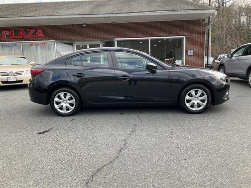 2015 Mazda Mazda3 i Sport