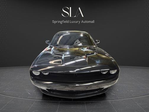 Pitch Black Clearcoat 2018 Dodge Challenger SXT