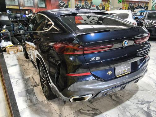 Black 2023 BMW X6 xDrive40i