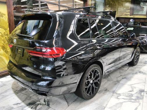 Black 2021 BMW X7 xDrive40i