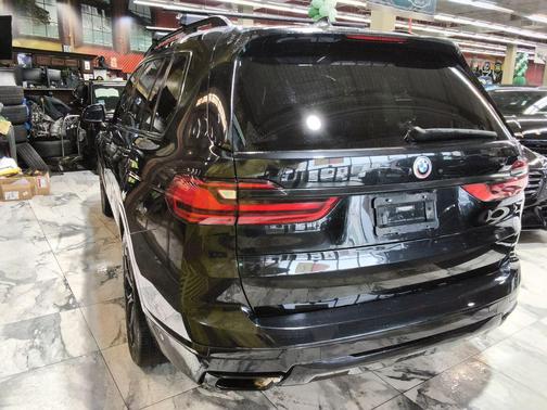 Black 2021 BMW X7 xDrive40i
